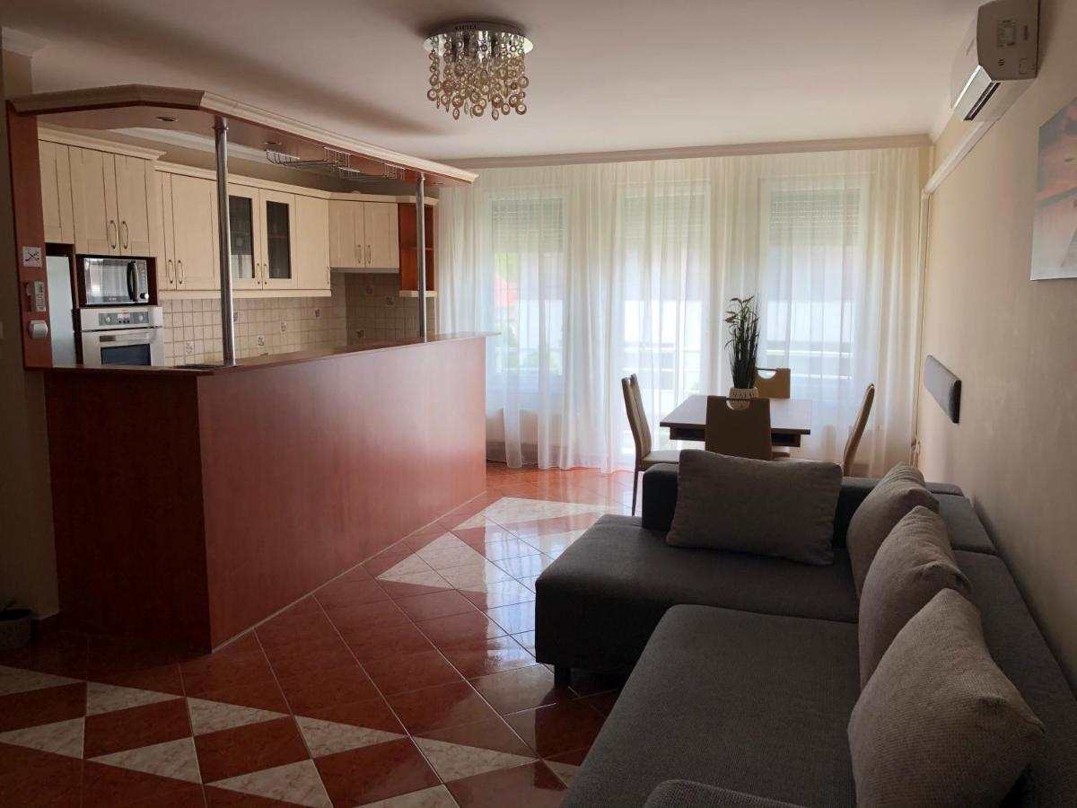 Alina Apartmanok Hajdúszoboszló Εξωτερικό φωτογραφία