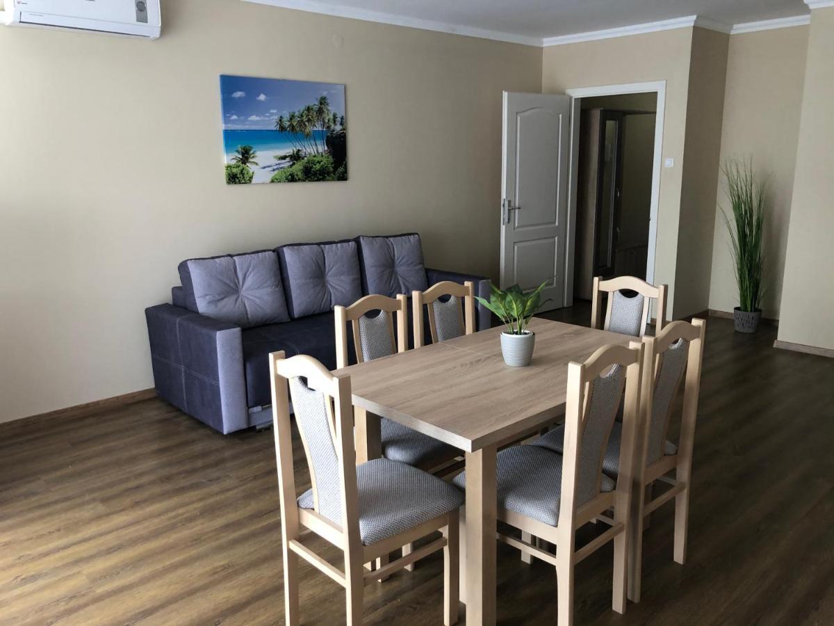 Alina Apartmanok Hajdúszoboszló Εξωτερικό φωτογραφία