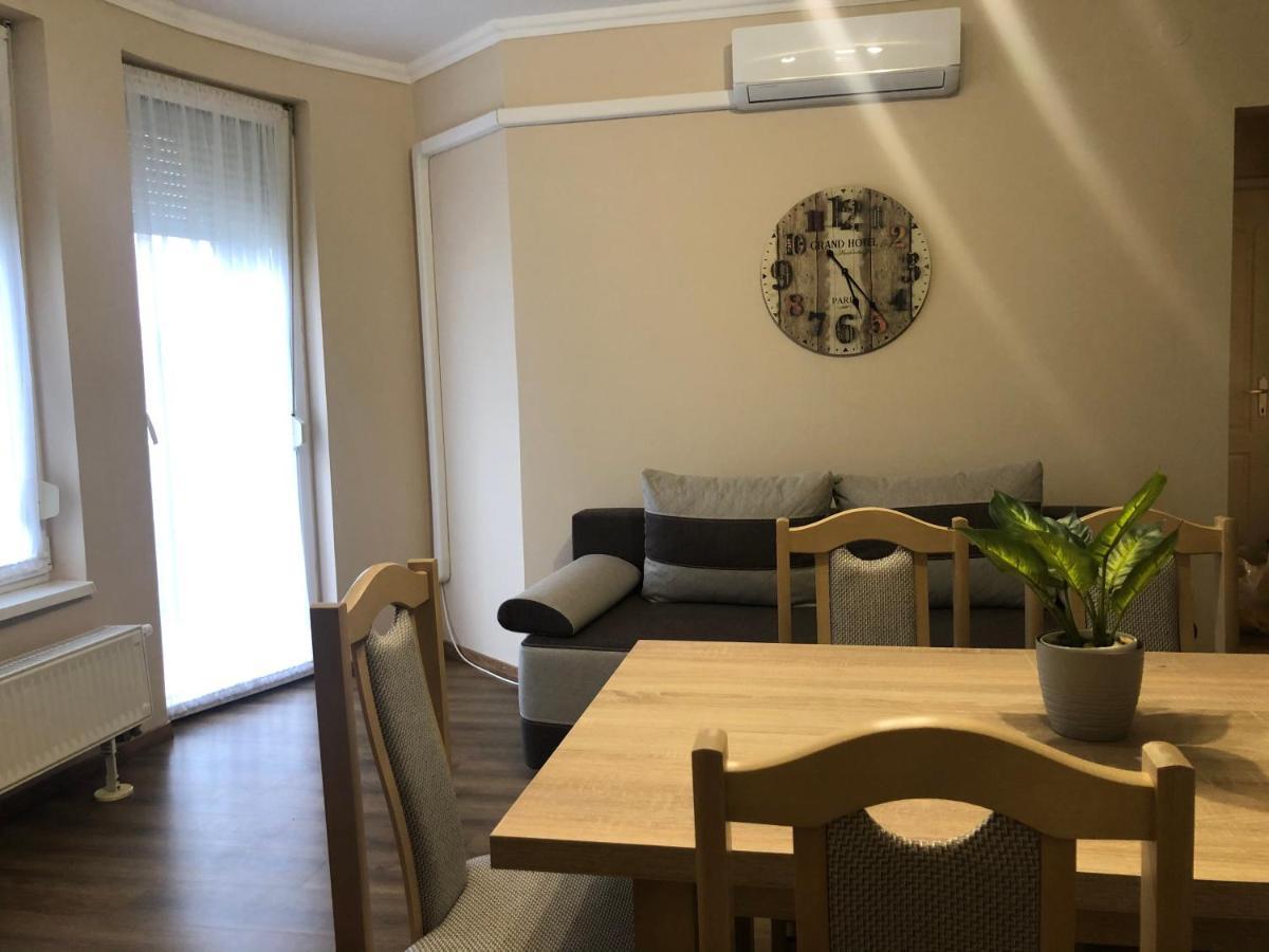 Alina Apartmanok Hajdúszoboszló Εξωτερικό φωτογραφία
