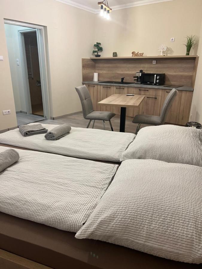 Alina Apartmanok Hajdúszoboszló Εξωτερικό φωτογραφία