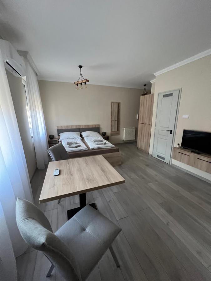 Alina Apartmanok Hajdúszoboszló Εξωτερικό φωτογραφία